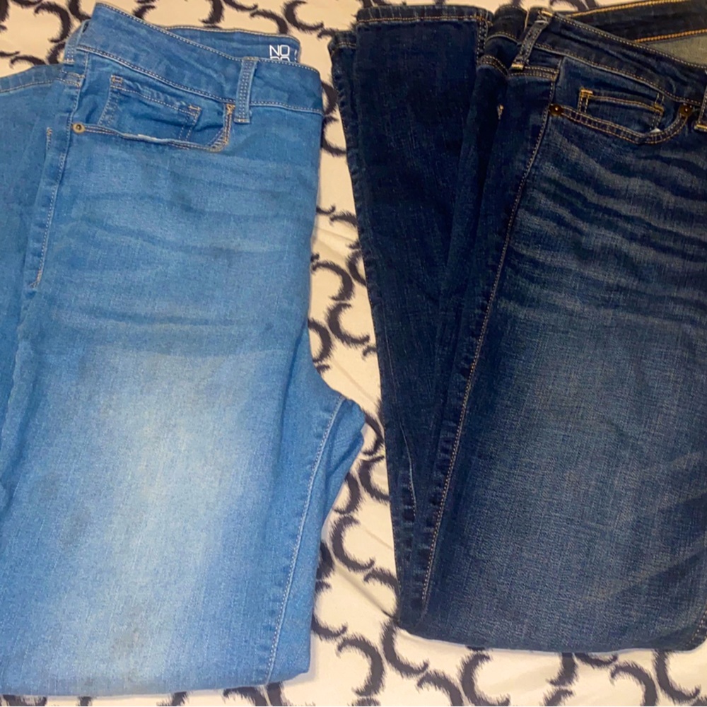 2 Pairs of Women’s jeans